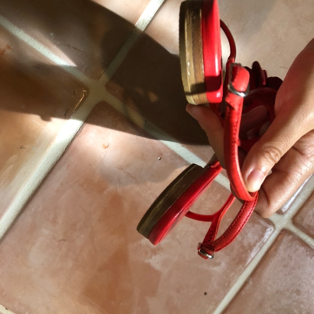 Chanel sandals excellent condition size 37.5 - Picture 5 of 8